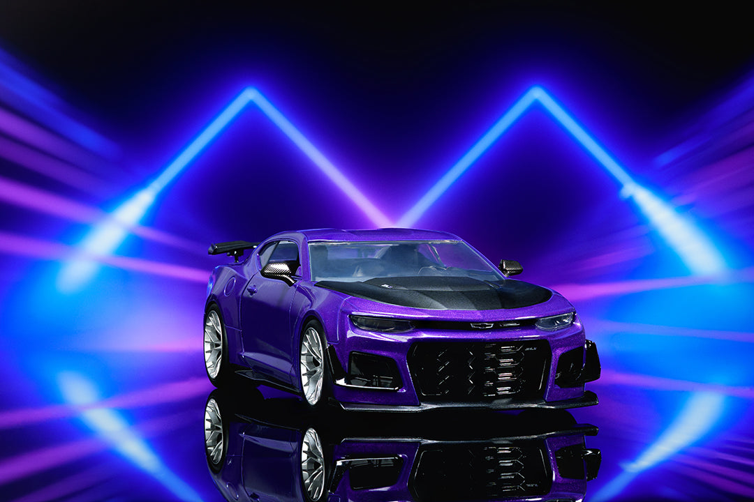 Pink Slips Autumn Spooner's Chevrolet Camaro ZL1, 1:24 Scale Vehicle (Wave 18) - (PRE-ORDER)
