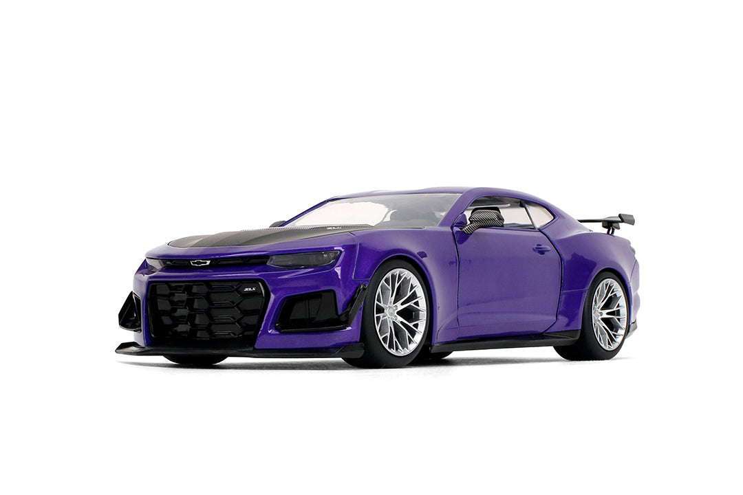Pink Slips Autumn Spooner's Chevrolet Camaro ZL1, 1:24 Scale Vehicle (Wave 18) - (PRE-ORDER)