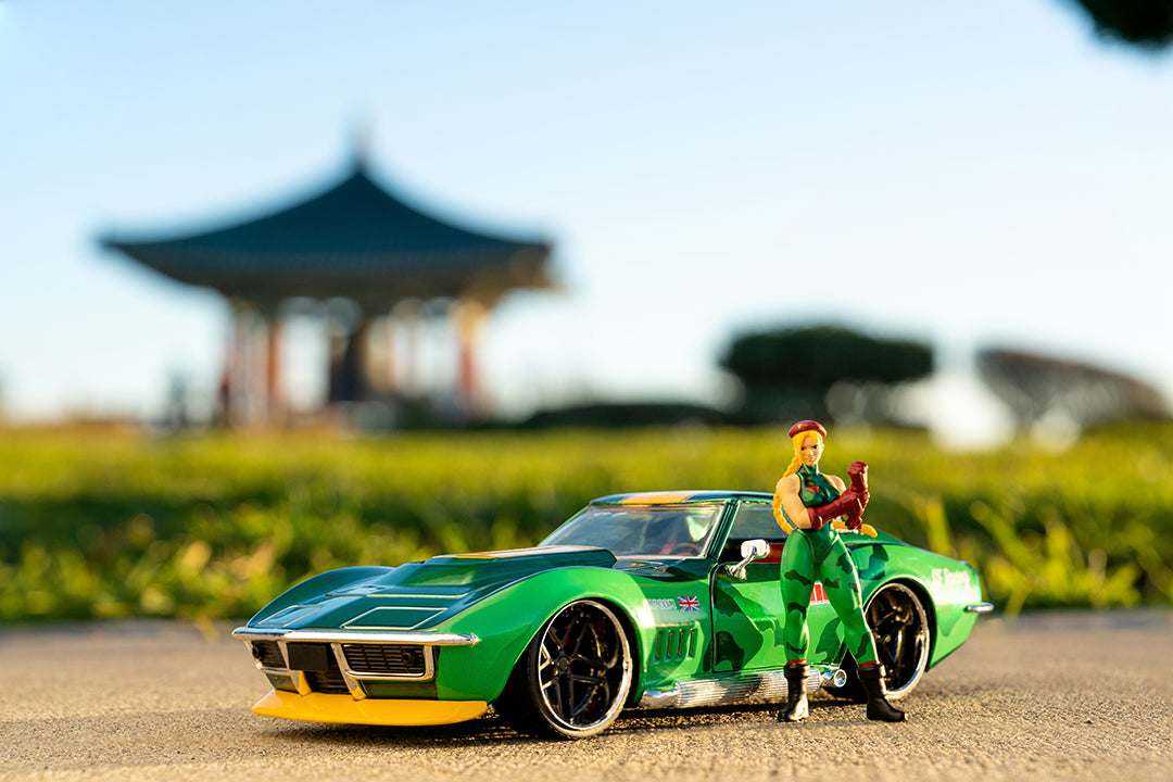 Buy Street Fighter, Cammy & 1969 Chevrolet Corvette Stingray, 1:24