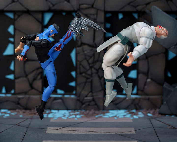Invincible 1/12 Scale Action Figure Battle Damaged Deluxe Exclusive [ORDERS START 7/23/2026]