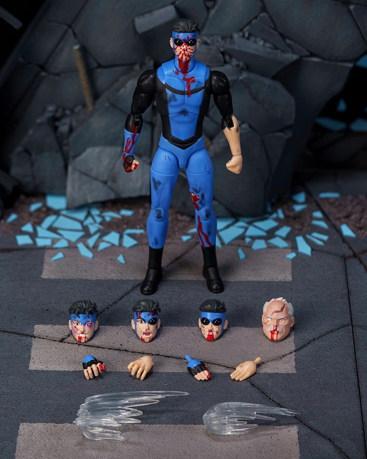 Invincible 1/12 Scale Action Figure Battle Damaged Deluxe Exclusive [ORDERS START 7/23/2026]