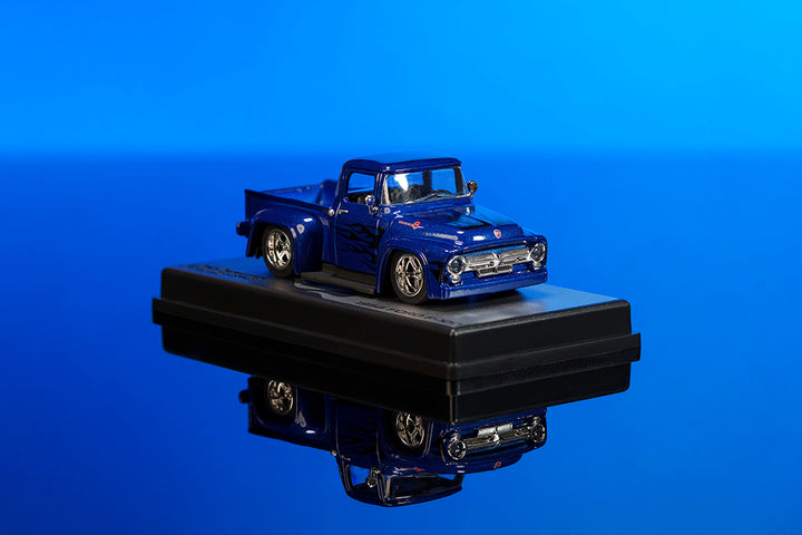 Majorette Collection Ford F-100, 1:64 Scale Vehicle (Diecast Supercon 2026 Exclusive)