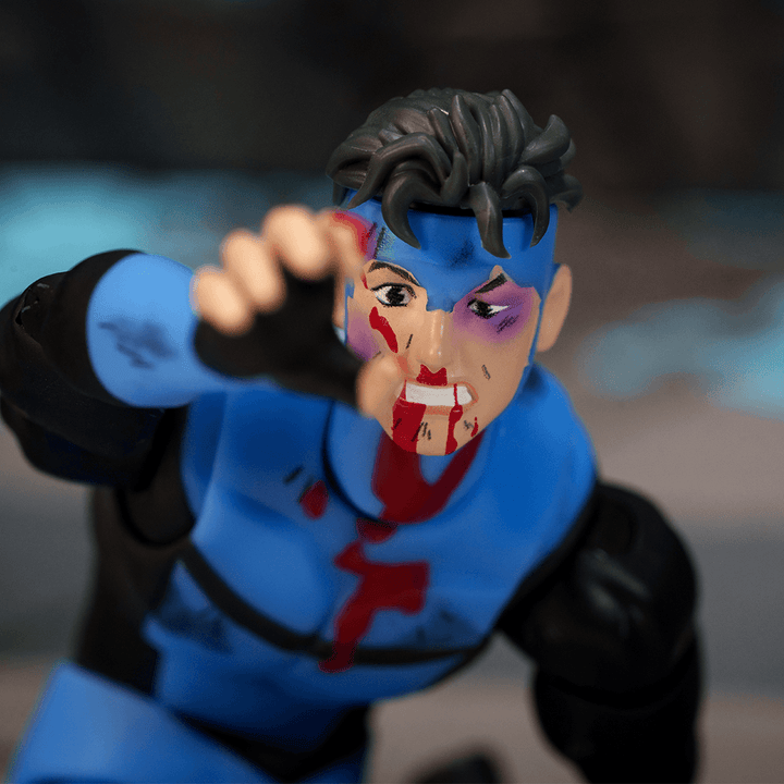 Buy Invincible 1/12 Scale Action Figure Battled Damaged Deluxe ...
