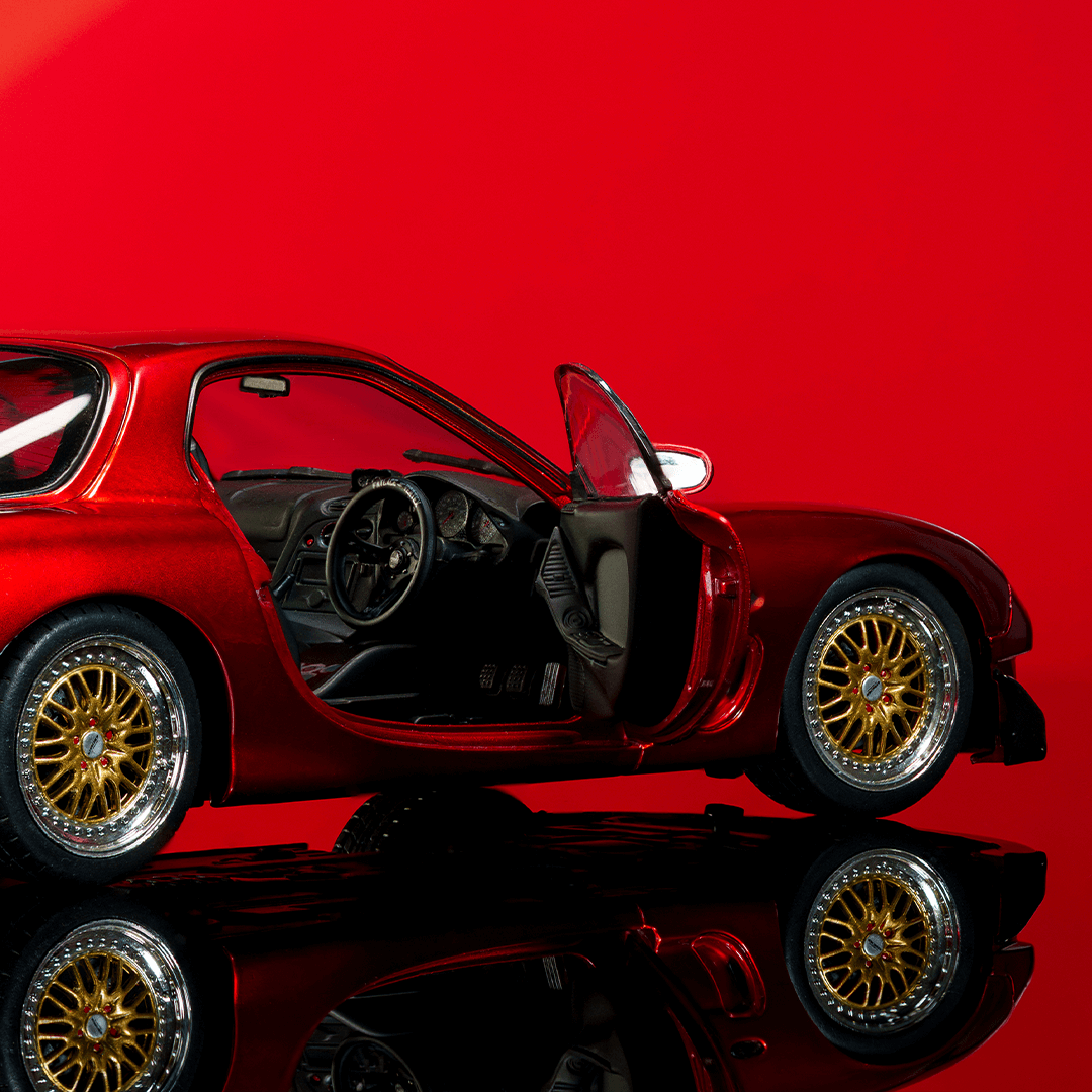 Pink Slips 1:18 W7 Mazda RX-7 PDP 02