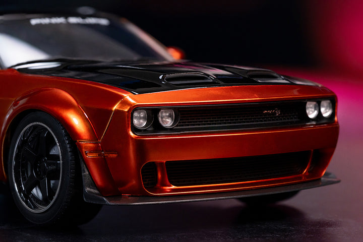 Pink Slips 2015 Dodge Challenger SRT Hellcat, 1:18 Scale Vehicle (Wave 1)