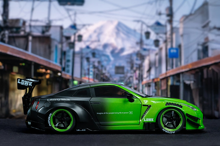 Pink Slips Nissan GT-R (R35) Liberty Walk, 1:18 Scale Vehicle (Wave 1)