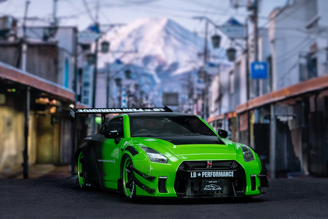 Pink Slips Nissan GT-R (R35) Liberty Walk, 1:18 Scale Vehicle (Wave 1)