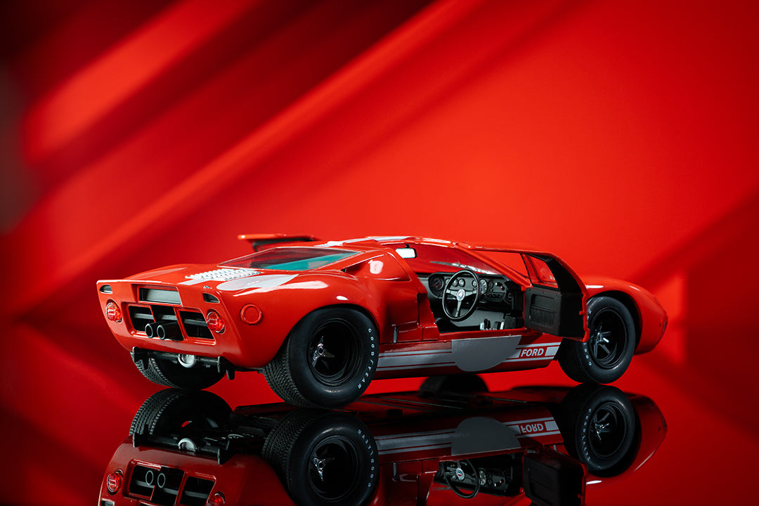 Pink Slips Ford GT-40 Mk 1, 1:18 Scale Vehicle (Wave 3)