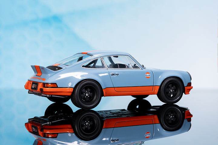 Pink Slips Porsche 911 RSR Gulf 1, 1:18 Scale Vehicle (Wave 4)