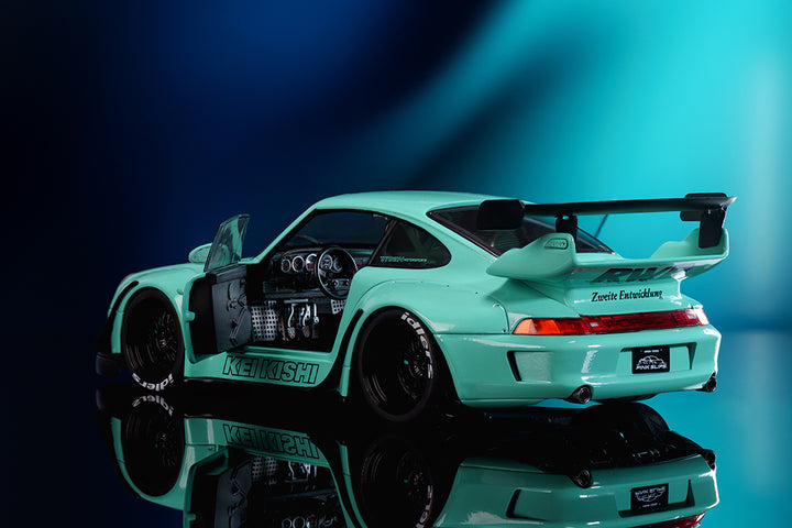 Pink Slips RWB / RAUH-Welt BEGRIFF Kei Kishi, 1:18 Scale Vehicle (Wave 5)