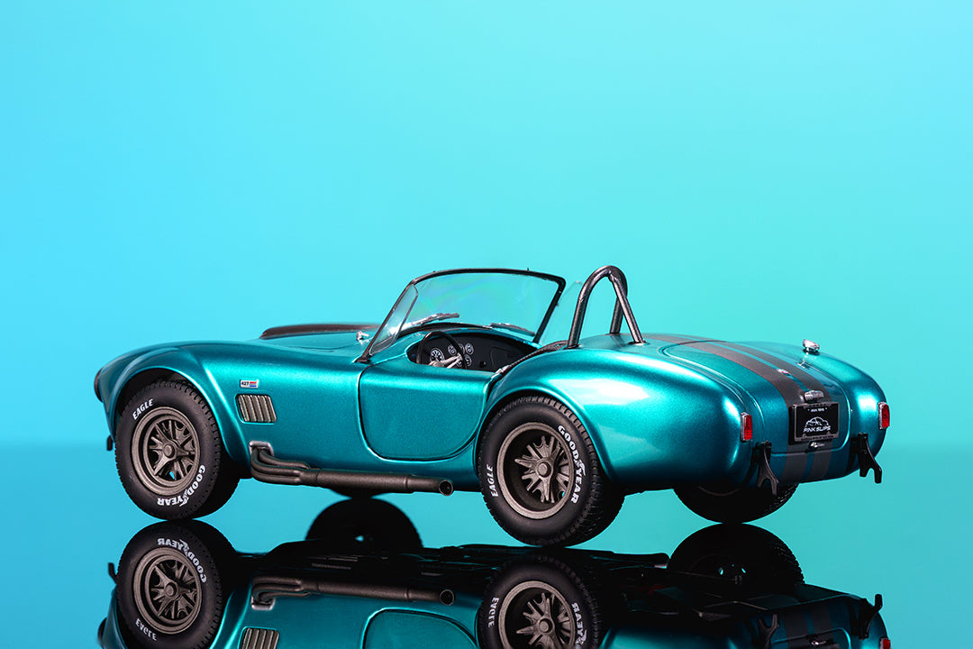 Pink Slips Shelby Cobra 427, 1:18 Scale Vehicle (Wave 6)