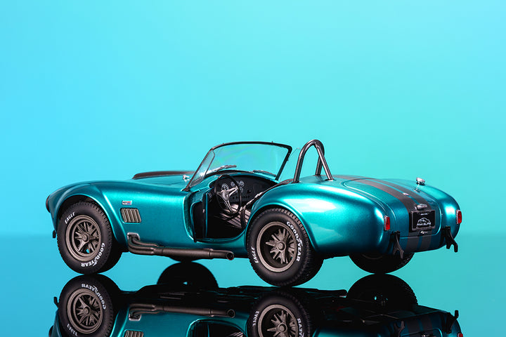 Pink Slips Shelby Cobra 427, 1:18 Scale Vehicle (Wave 6)