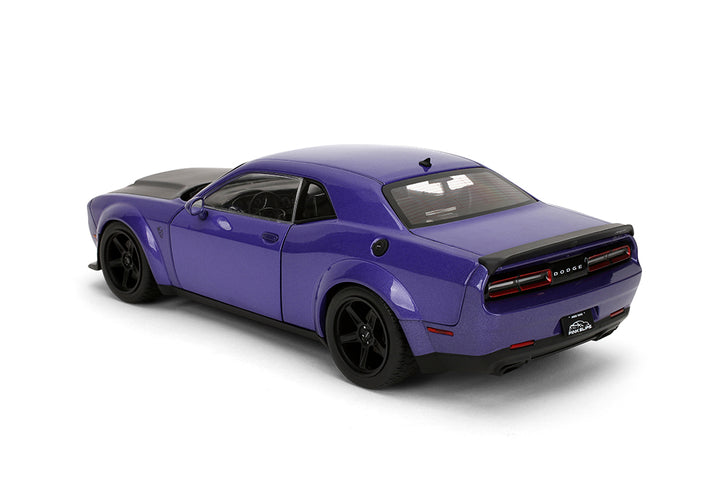 Pink Slips 1:18 W7 Dodge Challenger Demon Product 08