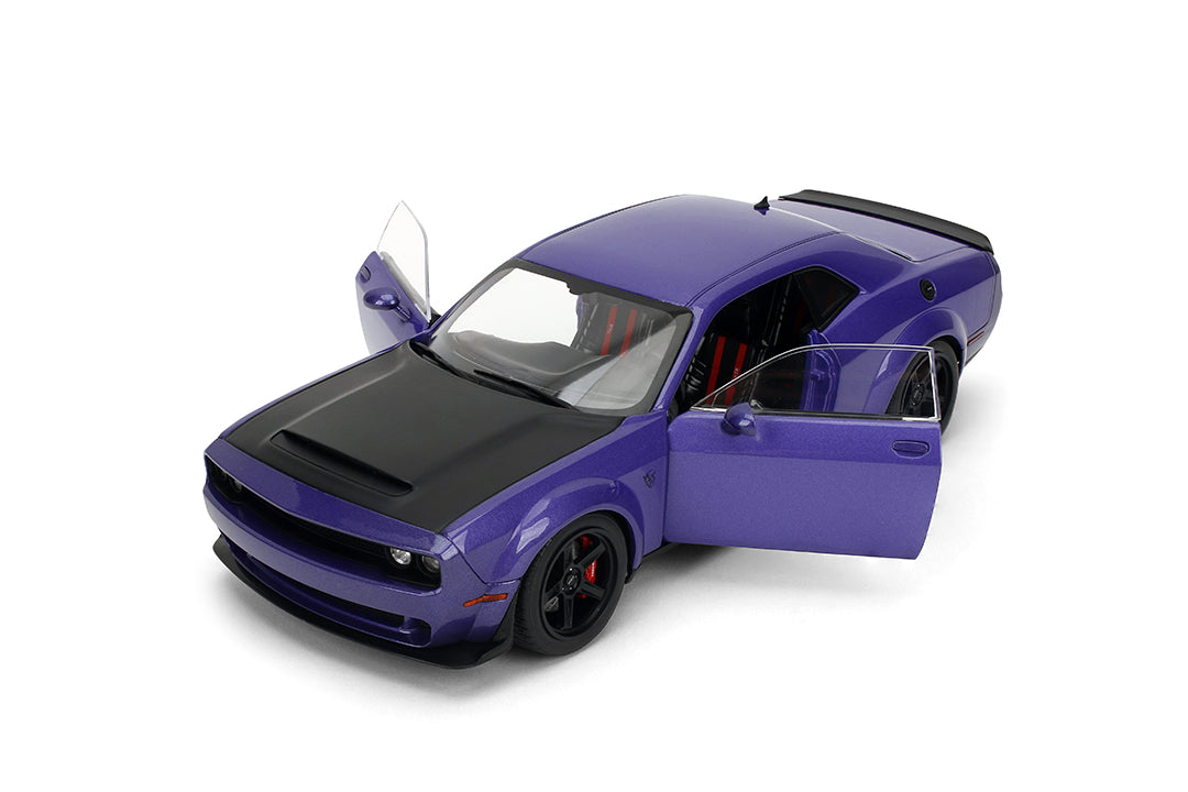 Pink Slips 1:18 W7 Dodge Challenger Demon Product 11