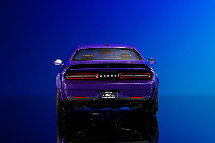 Pink Slips 1:18 Dodge Challenger Demon Social 05