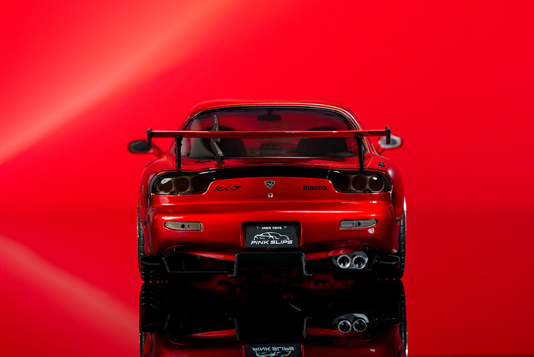 Pink Slips 1:18 W7 Mazda RX-7 Social 04