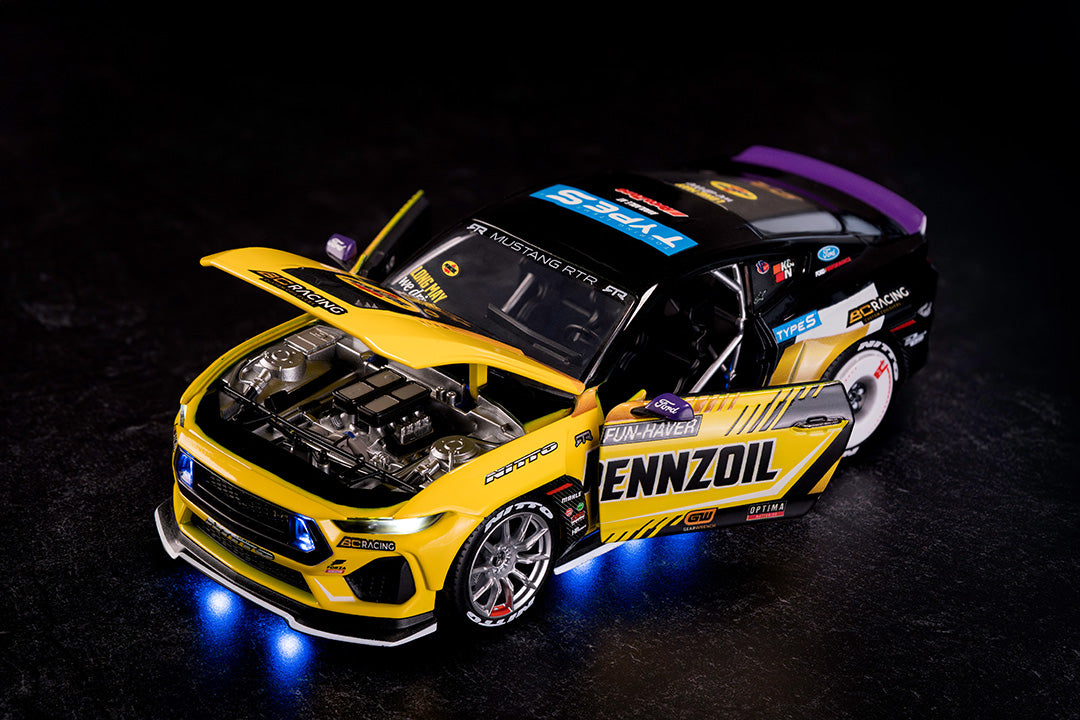 RTR Vehicles Chelsea Denofa 2023 Ford Mustang Championship, 1:24 Scale Vehicle (Wave 2)