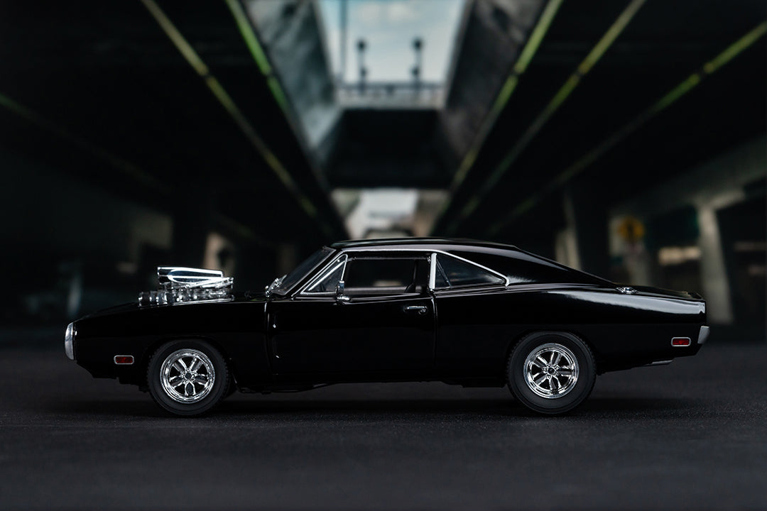 TrueSpec Fast & Furious Dom's 1970 Dodge Charger R/T, 1:24 Scale Vehicle