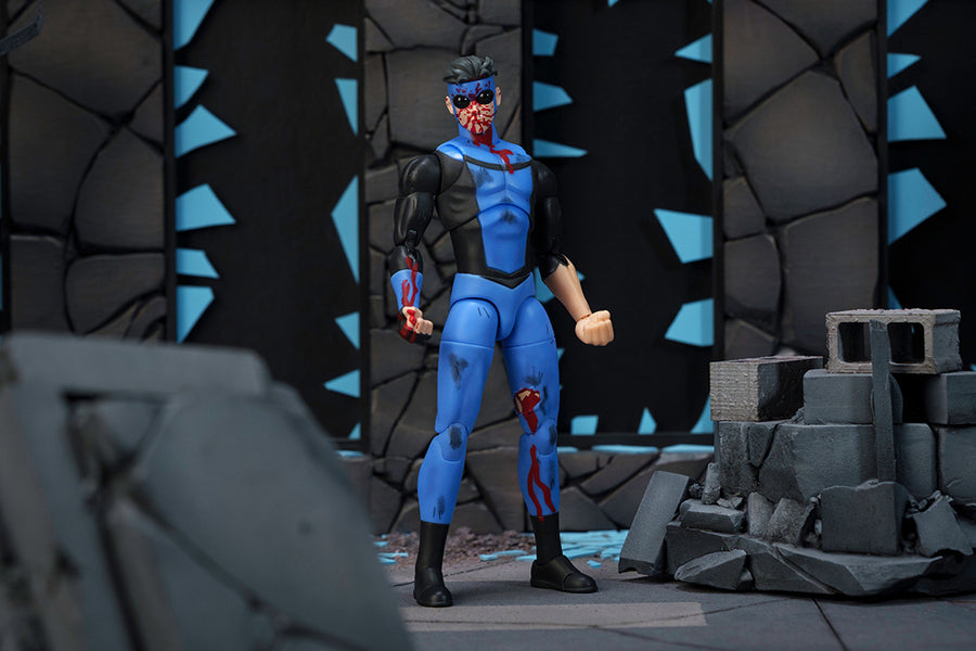 Buy Invincible 1/12 Scale Action Figure Battled Damaged Deluxe ...