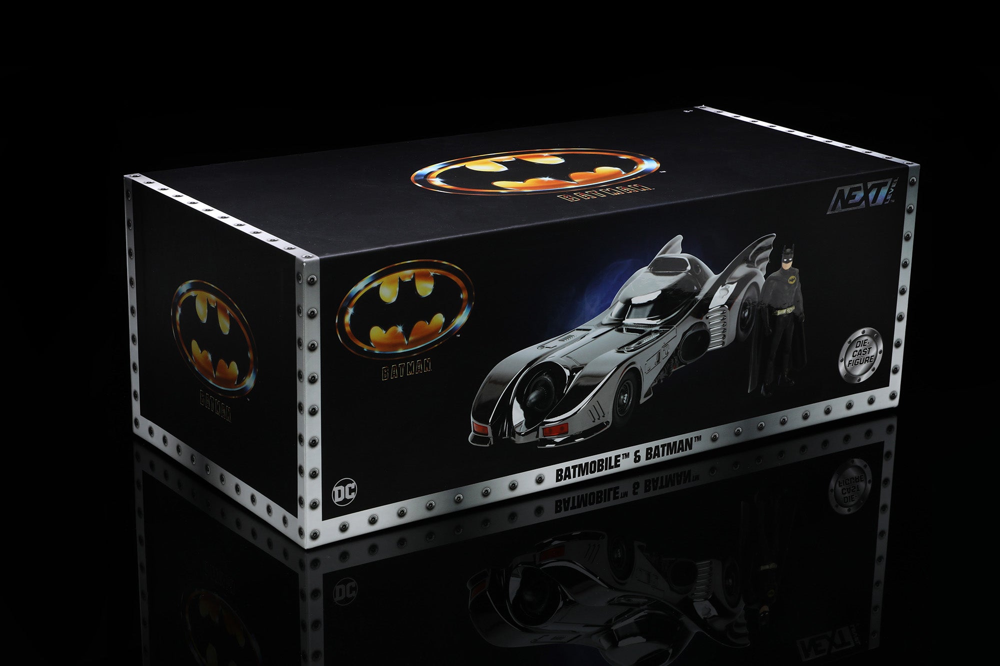 BATMAN BATMOBILE 1/25 スケール Amazon | Batman 1:25 Batmobile / バットマン 1/25 バット