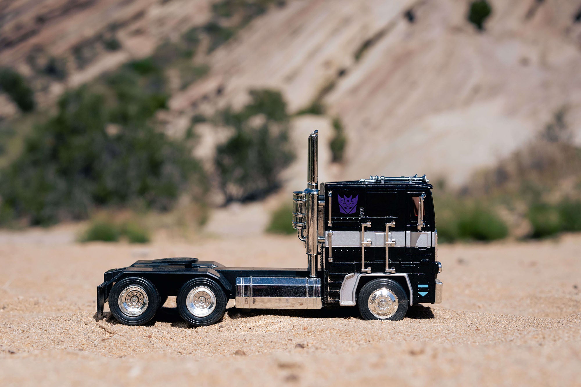 Buy Transformers G1 Nemesis Prime, 1:24 Scale Vehicle online