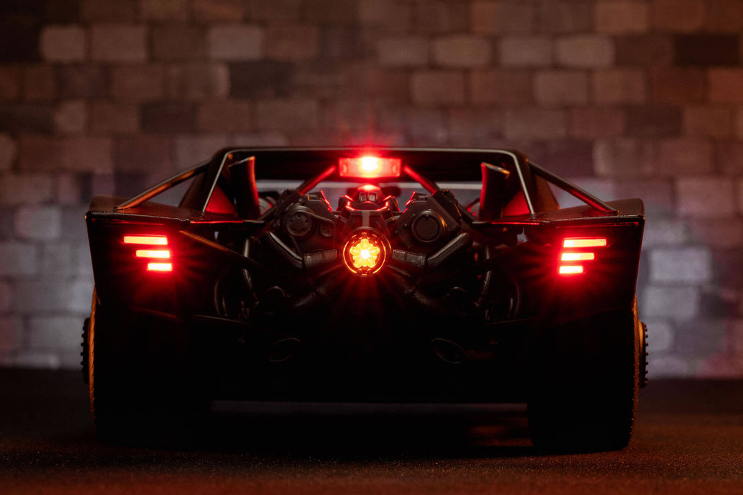 The Batman (2022) Batmobile & Batman, 1:18 Scale Vehicle & 3.75" Figure